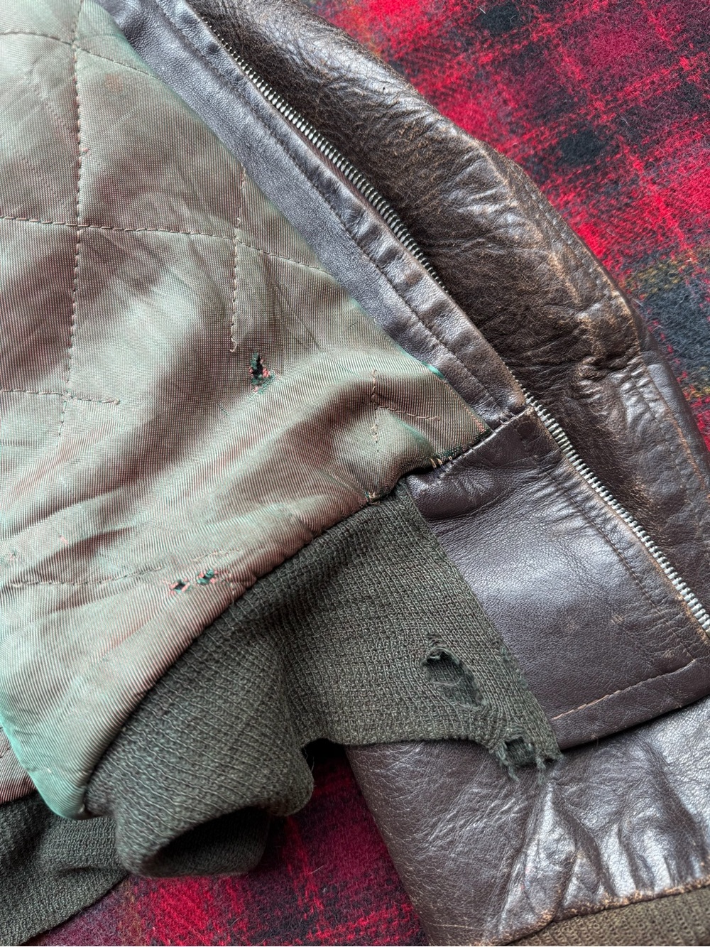 True vintage 40s 50s A2 style civilian leather jacket - Picture 7 of 10